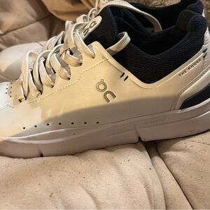 On Women's White and Black Sneakers